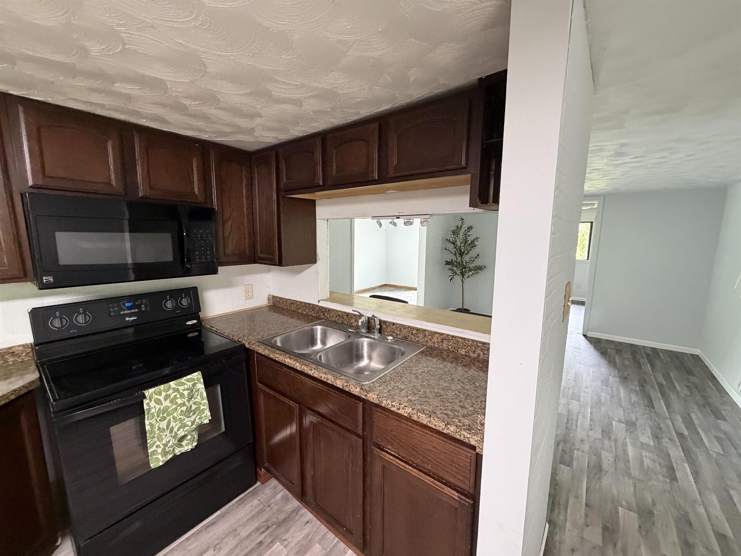 5131 Washington Road Lake, MI 48632 - Photo 6 of 43