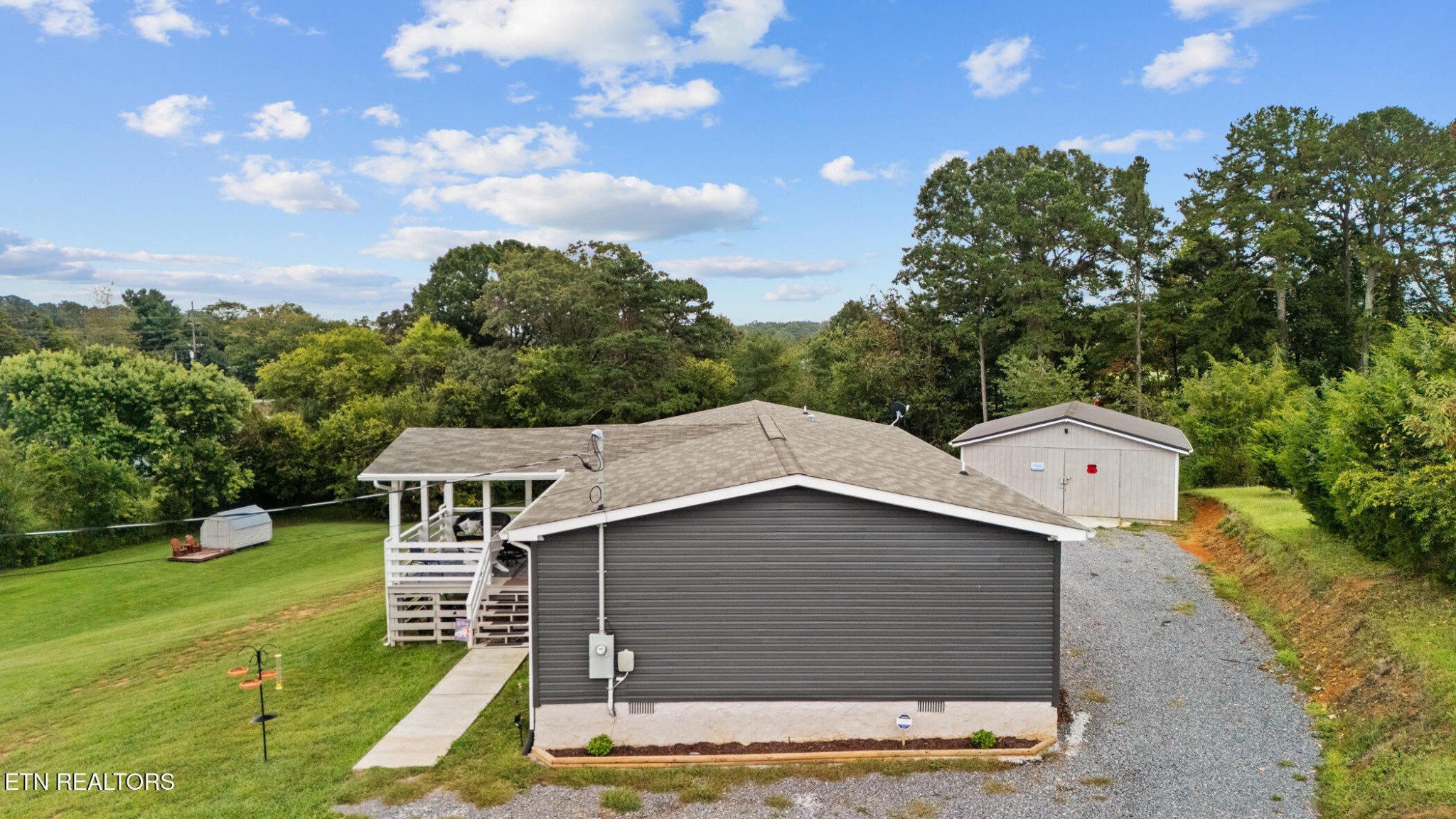 1185 Chestnut Grove Road Dandridge, TN 37725 - Photo 5 of 30