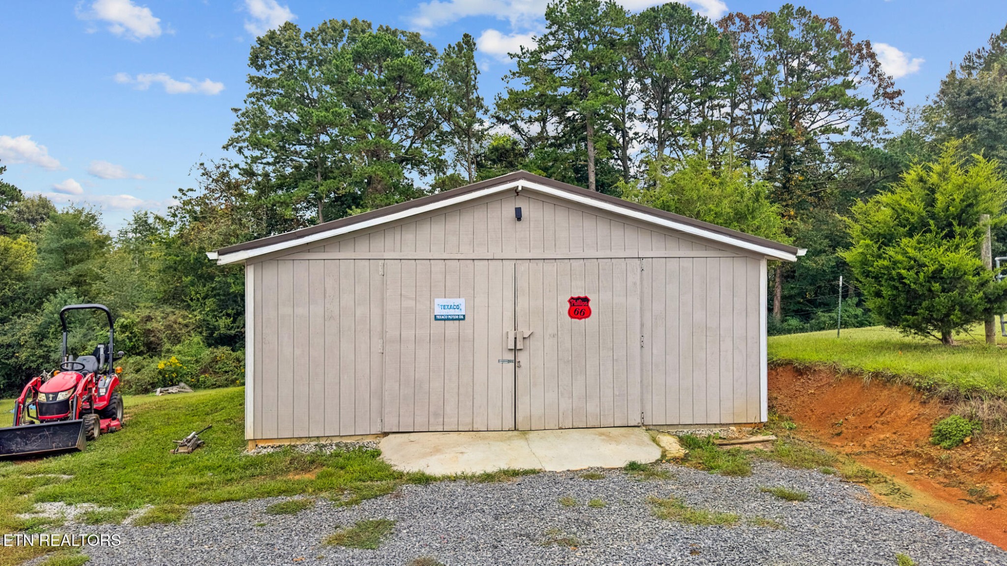 1185 Chestnut Grove Road Dandridge, TN 37725 - Photo 8 of 30