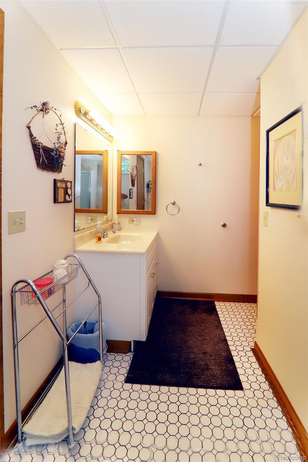 675 South Fieldstone Drive Rochester, MI 48309 - Photo 48 of 71 44_Basement.jpg
