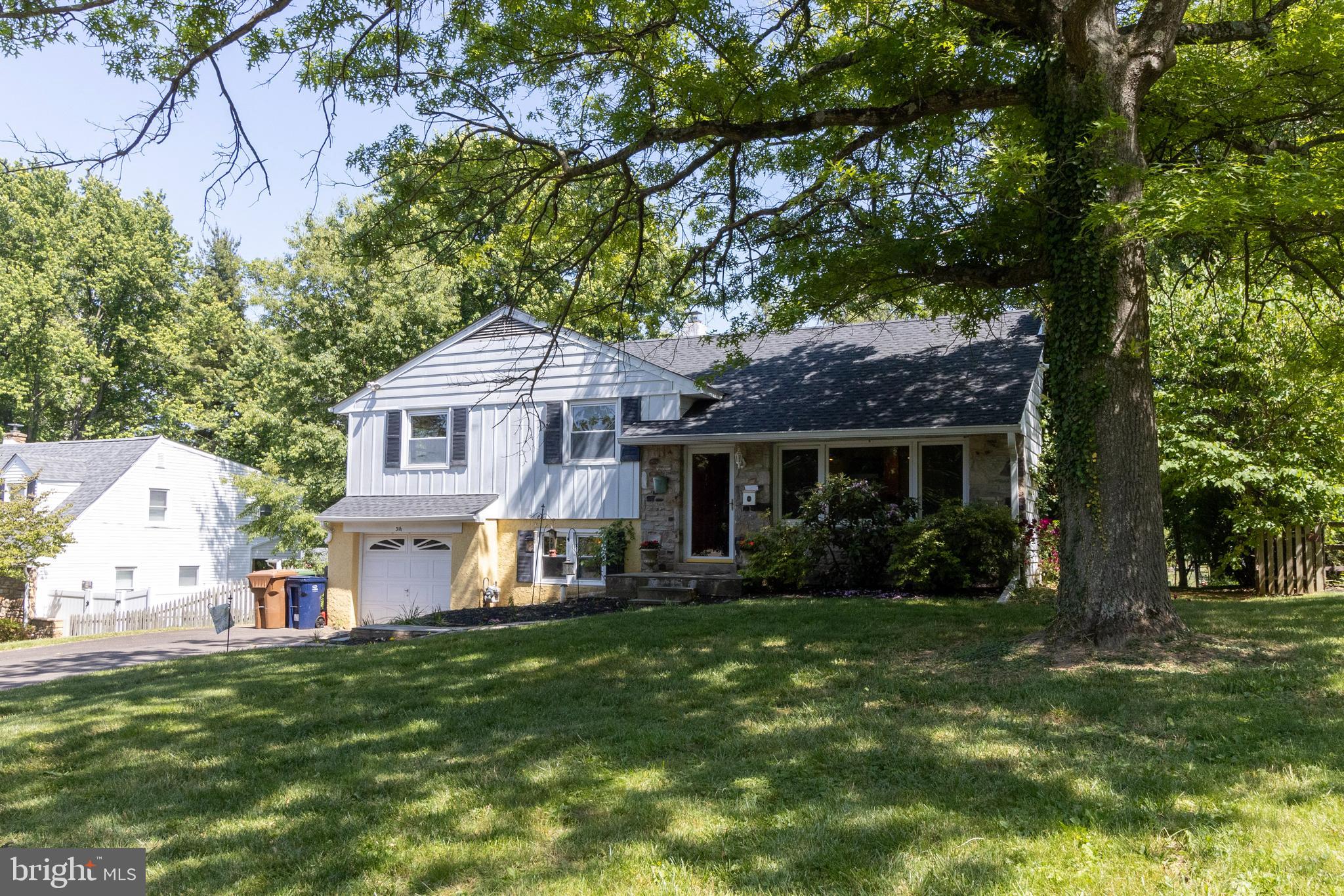 316 Garden Road Oreland, PA 19075 - Photo 2 of 58 Gallery Image 2