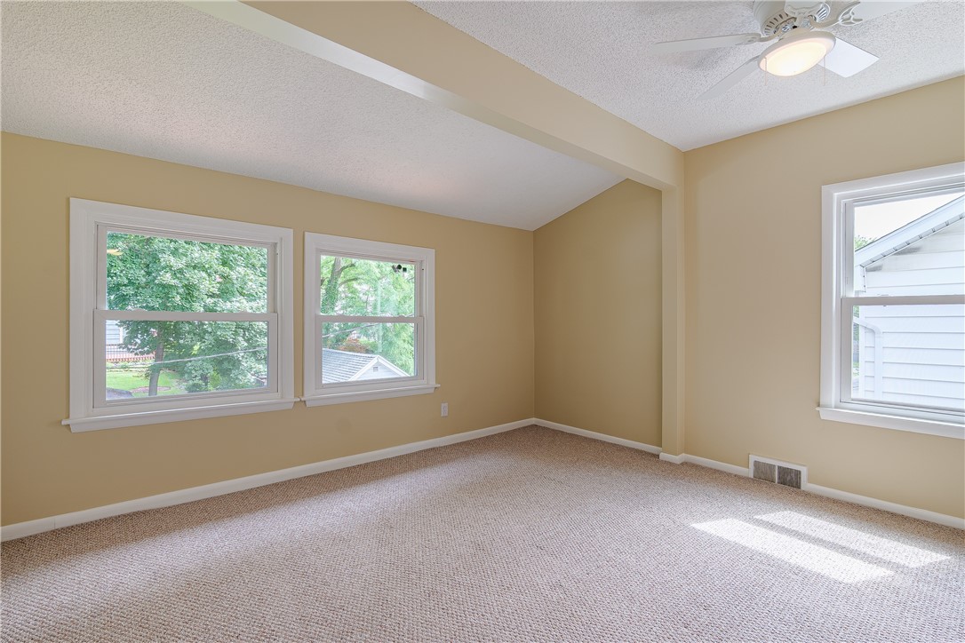 210 Laurelton Road Irondequoit, NY 14609 - Photo 25 of 50