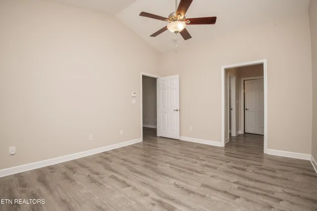 $425,000 | 364 Battlecreek Way, Lenoir City, TN 37772