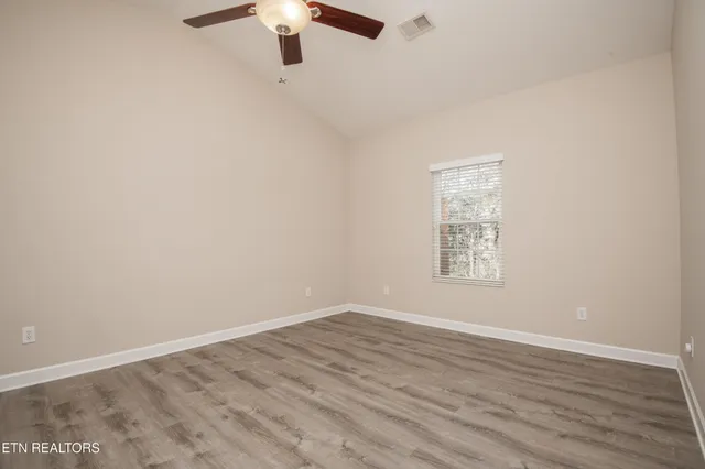 $425,000 | 364 Battlecreek Way, Lenoir City, TN 37772