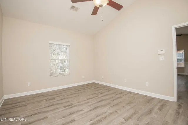 $425,000 | 364 Battlecreek Way, Lenoir City, TN 37772