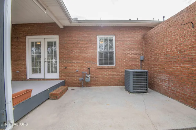 $425,000 | 364 Battlecreek Way, Lenoir City, TN 37772