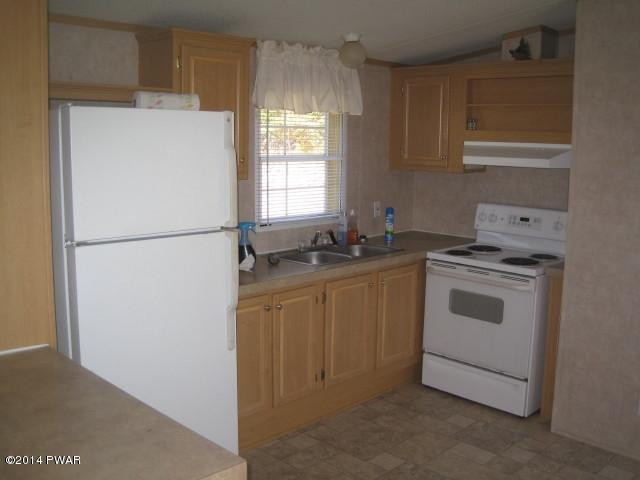 85 St Moritz Drive Newfoundland, PA 18445 - Photo 6 of 21