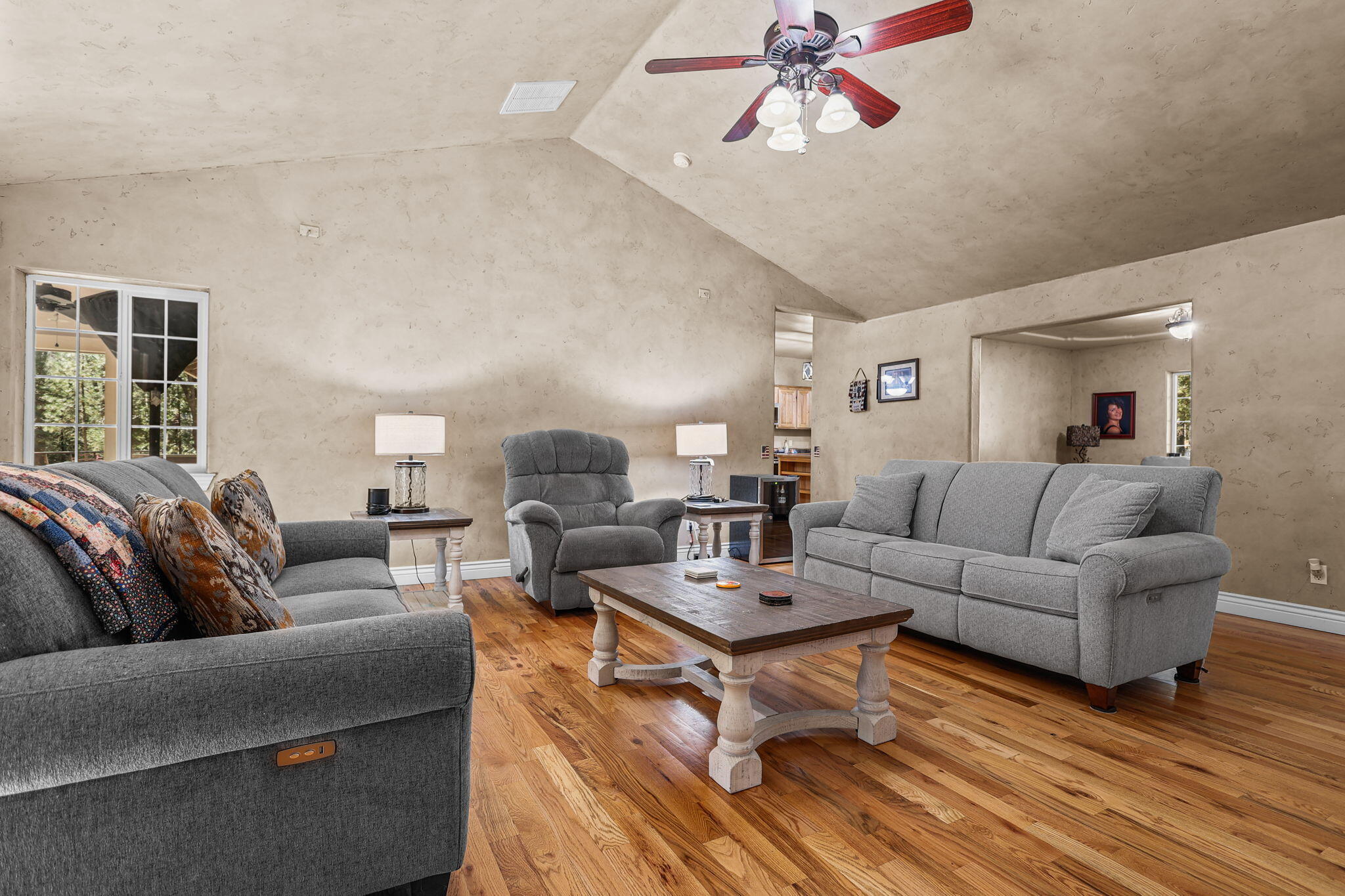 32833 Highway 44 Shingletown, CA 96088 - Photo 9 of 51 18-web-or-mls-_K3A0029 (1)