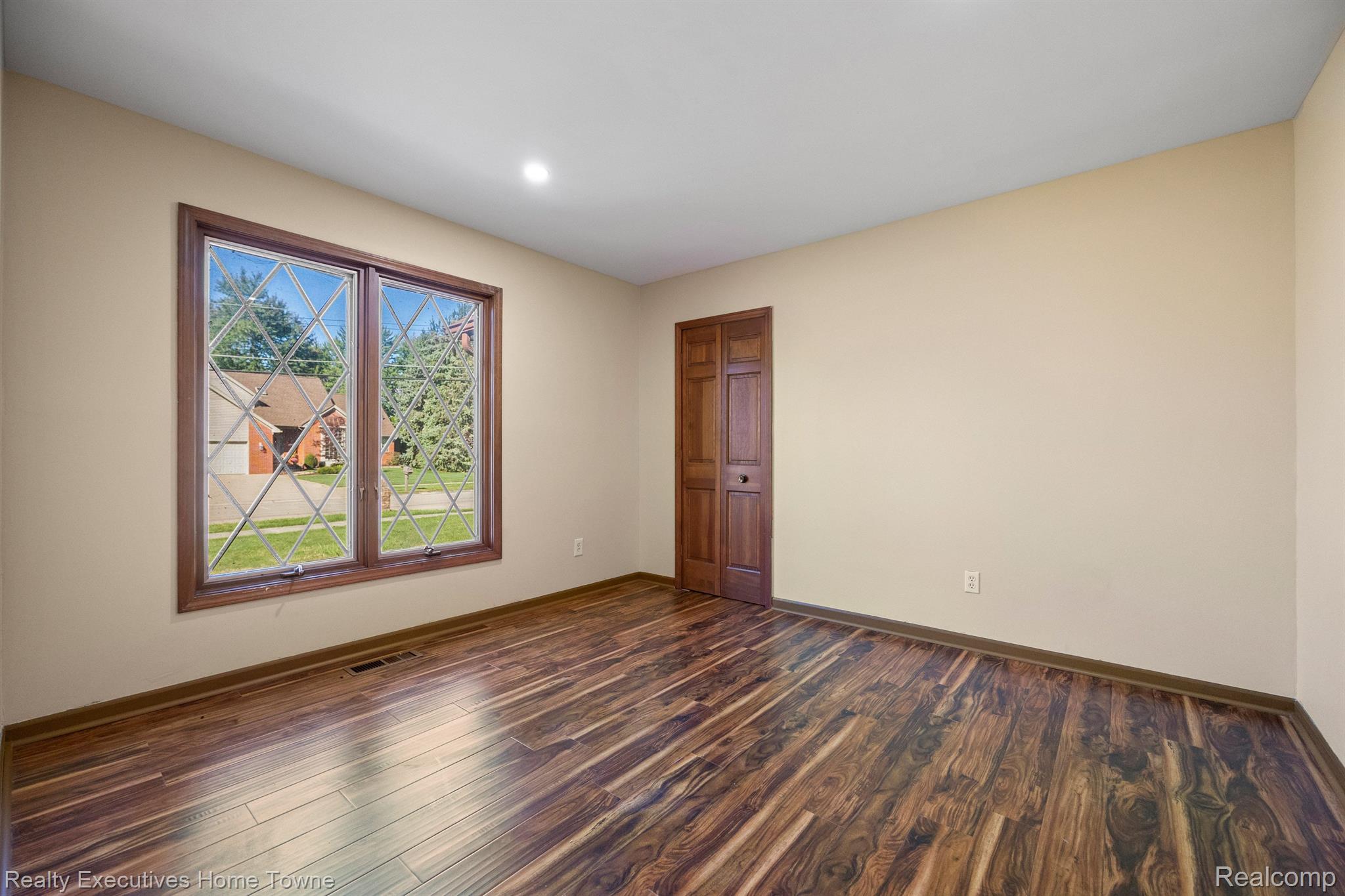 38798 Westchester Road Sterling Heights, MI 48310 - Photo 24 of 66 Gallery Image 24