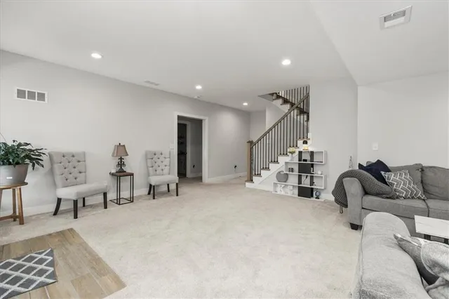 $462,900 | 807 Northeast Algonquin Street, Lee's Summit, MO 64064