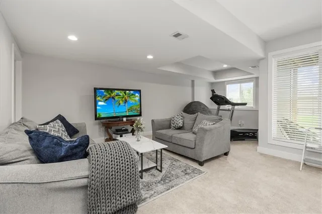 $462,900 | 807 Northeast Algonquin Street, Lee's Summit, MO 64064