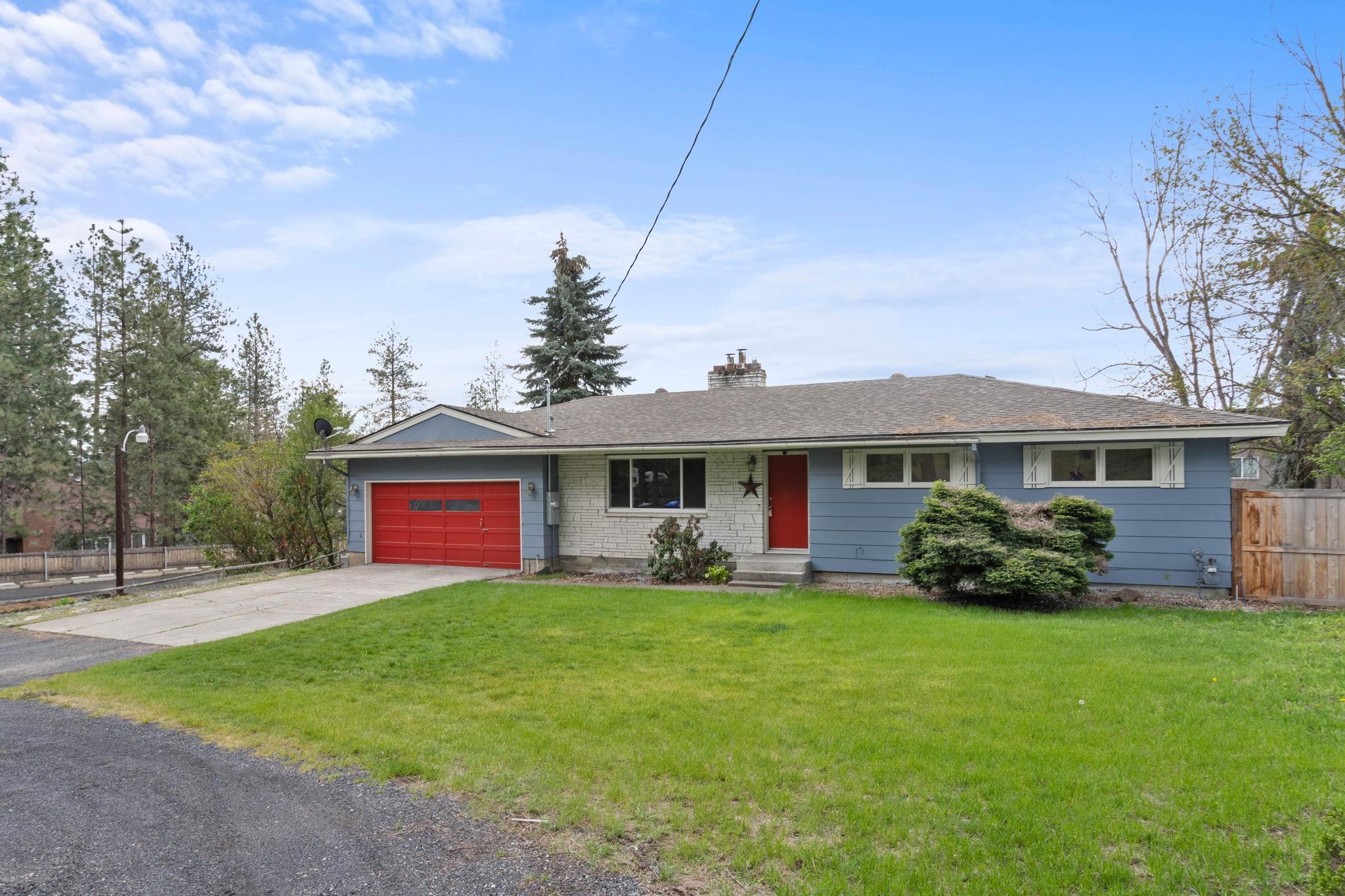 2218 East Winger Road Spokane, WA 99208 - Photo 2 of 33