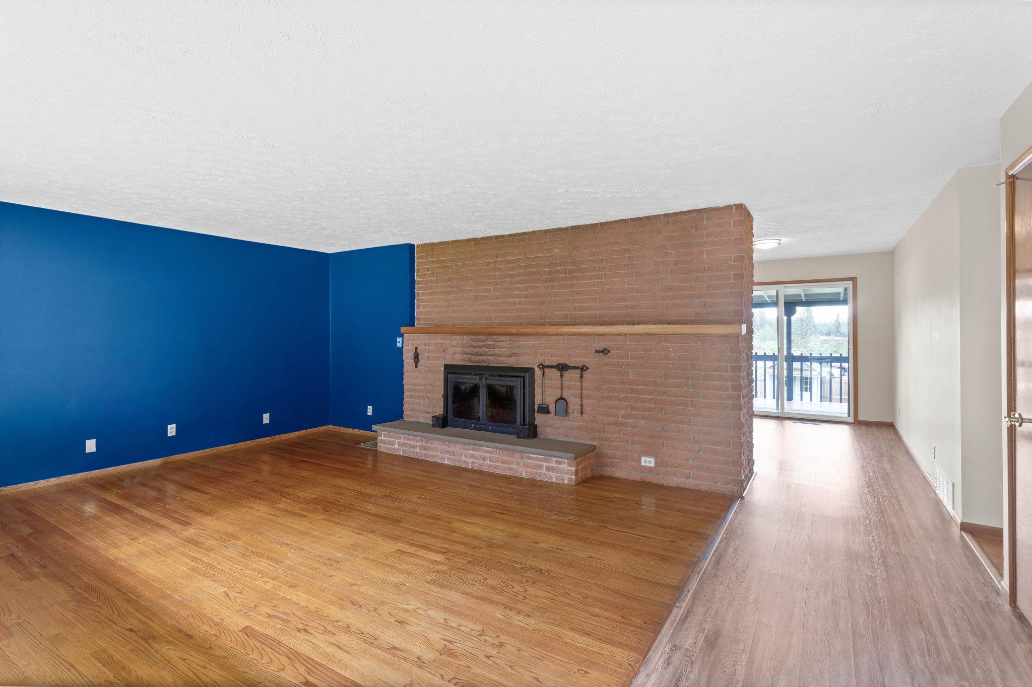 2218 East Winger Road Spokane, WA 99208 - Photo 3 of 33