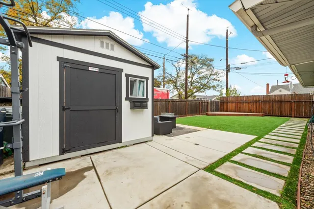 $515,000 | 5879 Lorraine Court, Sacramento, CA 95817