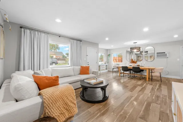 $515,000 | 5879 Lorraine Court, Sacramento, CA 95817