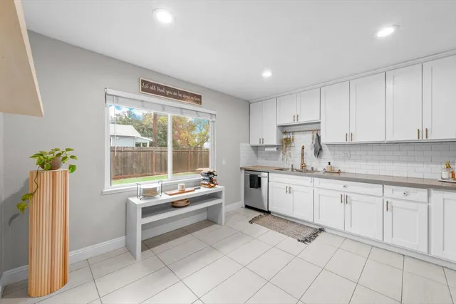 $515,000 | 5879 Lorraine Court, Sacramento, CA 95817