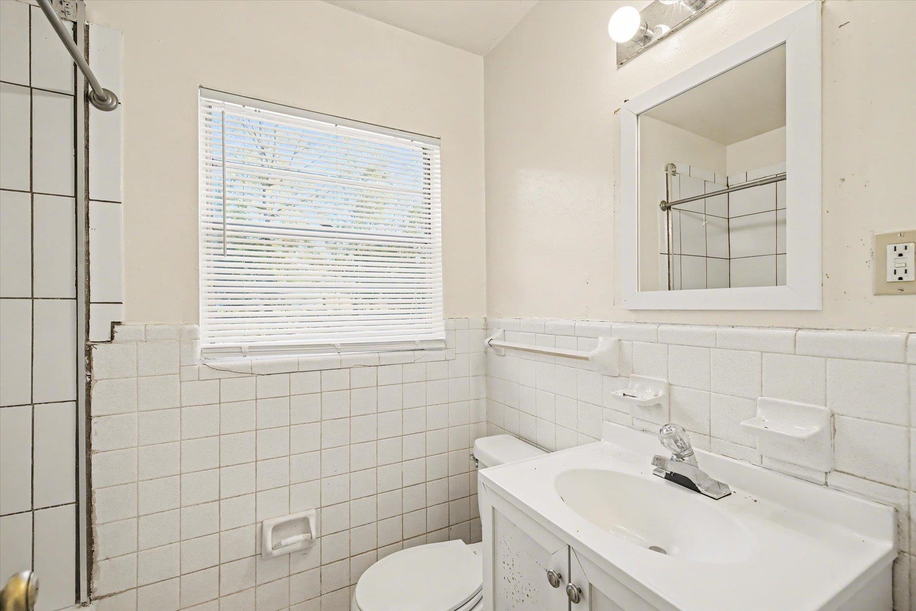 817 South Lipona Road Tallahassee, FL 32304 - Photo 33 of 41