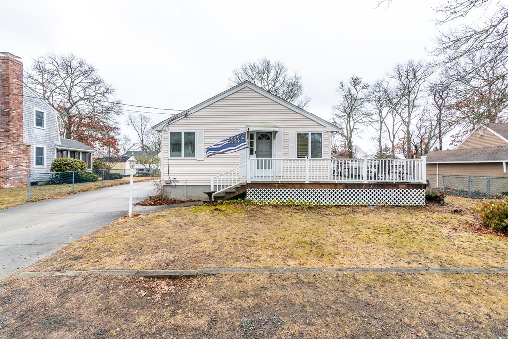 32 Taft Street Wareham, MA 02571 - Photo 1 of 29 Gallery Image 1