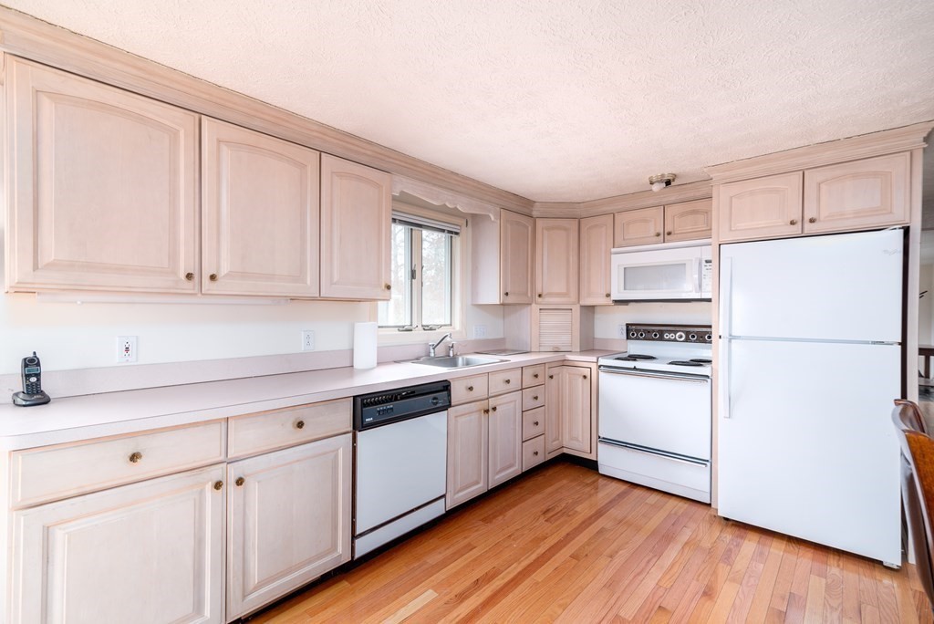32 Taft Street Wareham, MA 02571 - Photo 10 of 29 Gallery Image 10