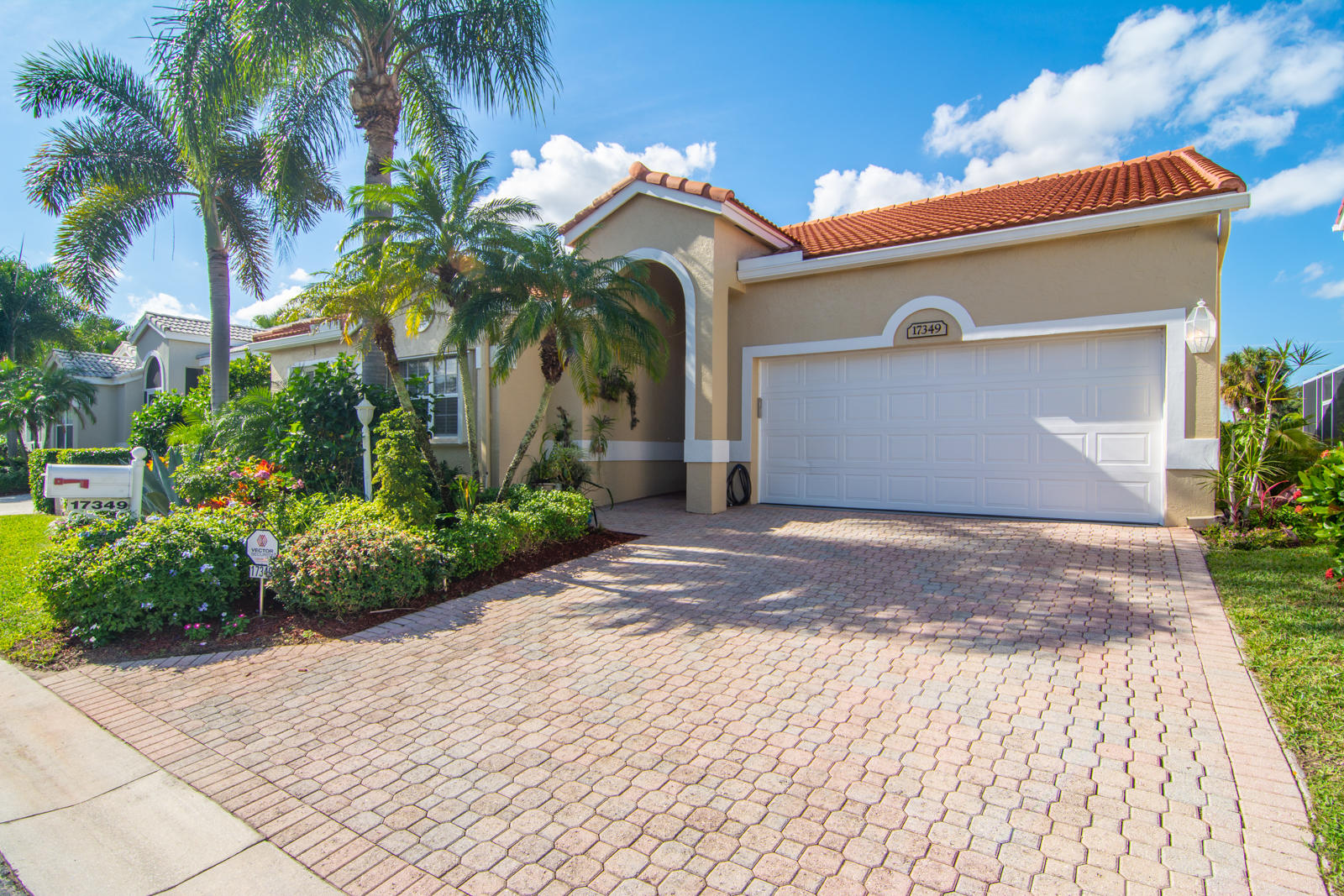 17349 Balboa Point Way Boca Raton, FL 33487 - Photo 3 of 36 b-33