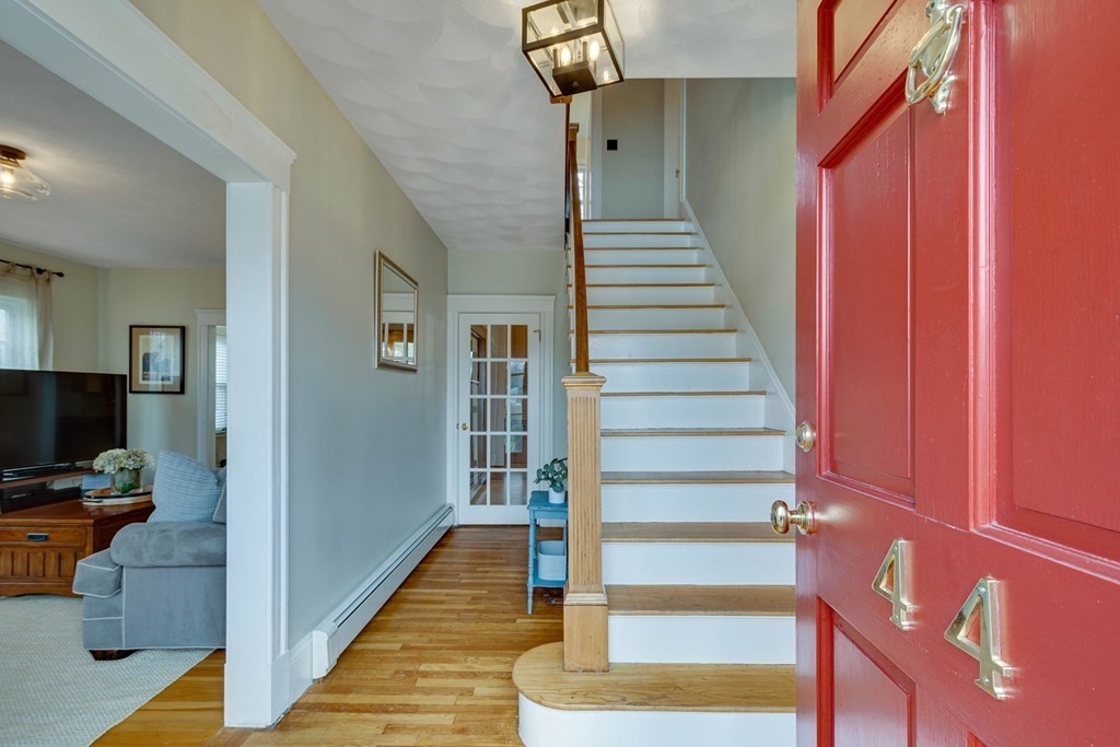 44 Blakely Road Medford, MA 02155 - Photo 3 of 32 Gallery Image 3