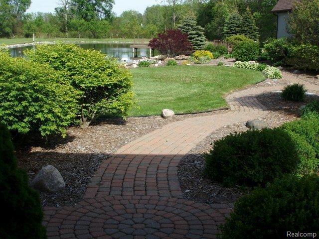 7 Brick paver side walk