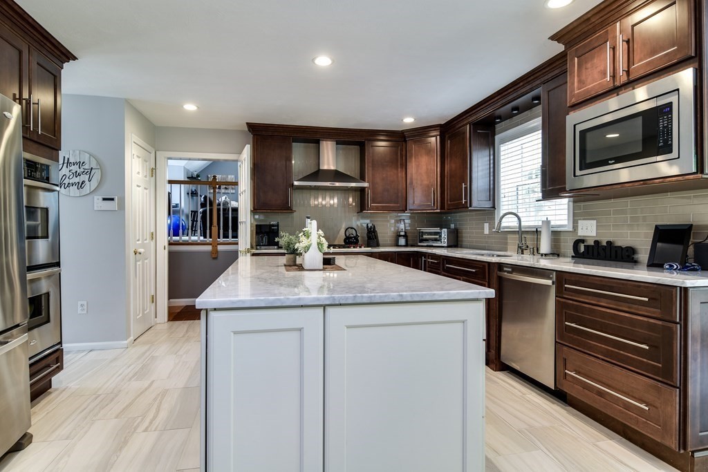 5 Reservoir Ridge Road Framingham, MA 01702 - Photo 12 of 37 Gallery Image 12