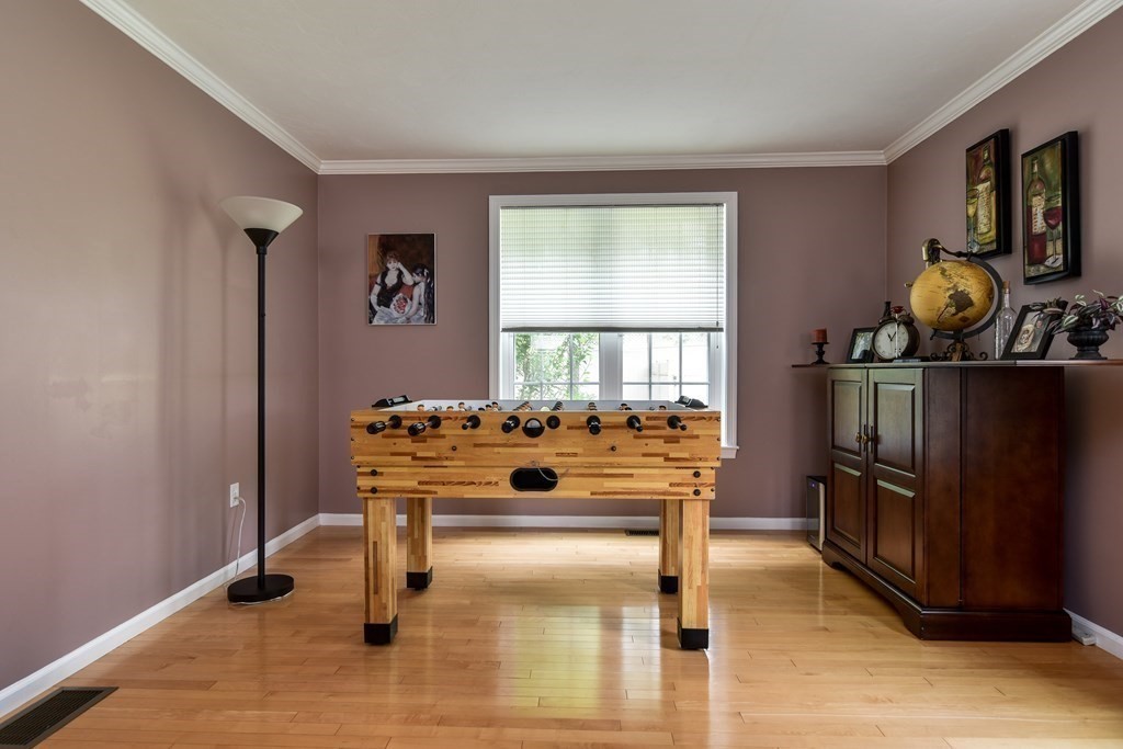 5 Reservoir Ridge Road Framingham, MA 01702 - Photo 8 of 37 Gallery Image 8