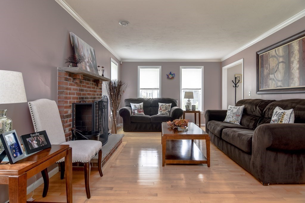 5 Reservoir Ridge Road Framingham, MA 01702 - Photo 9 of 37 Gallery Image 9