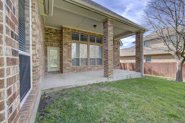 $2,995 | 2785 Lake Forest Drive, Round Rock, TX 78665