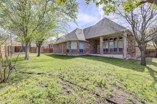 $2,995 | 2785 Lake Forest Drive, Round Rock, TX 78665