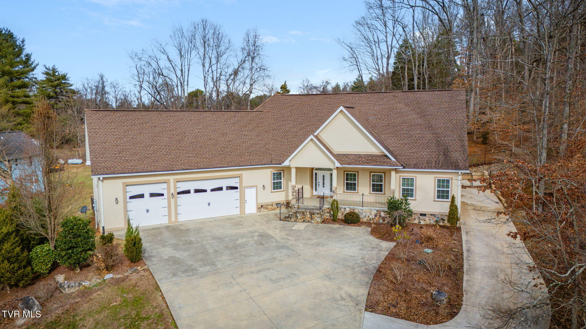 721 Powder Branch Road Elizabethton, TN 37643 - Photo 2 of 52 105