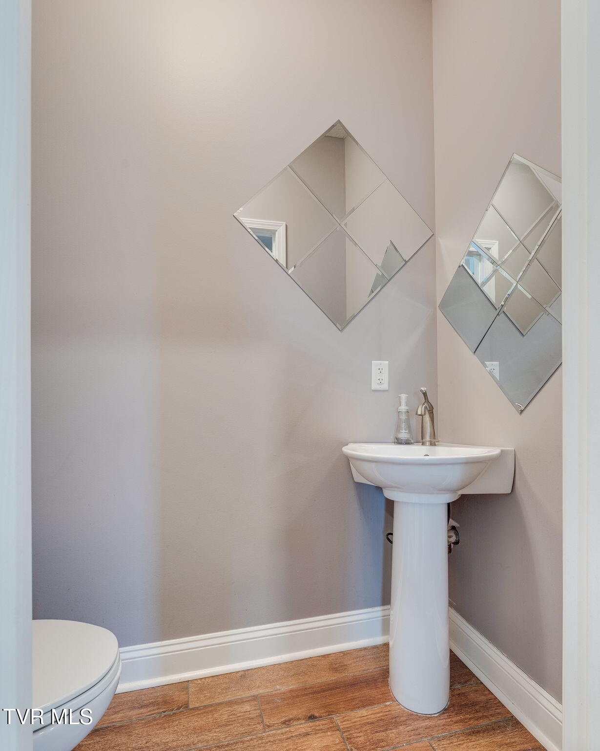 721 Powder Branch Road Elizabethton, TN 37643 - Photo 23 of 52 016