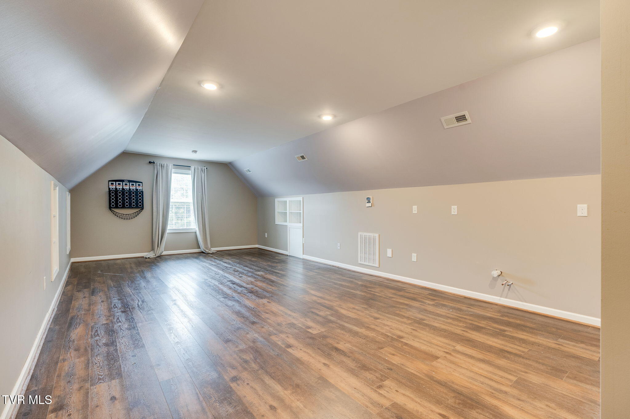 721 Powder Branch Road Elizabethton, TN 37643 - Photo 34 of 52 033