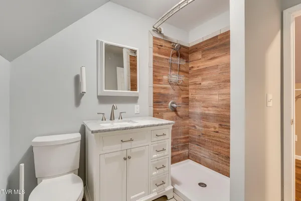 $729,000 | 721 Powder Branch Road, Elizabethton, TN 37643