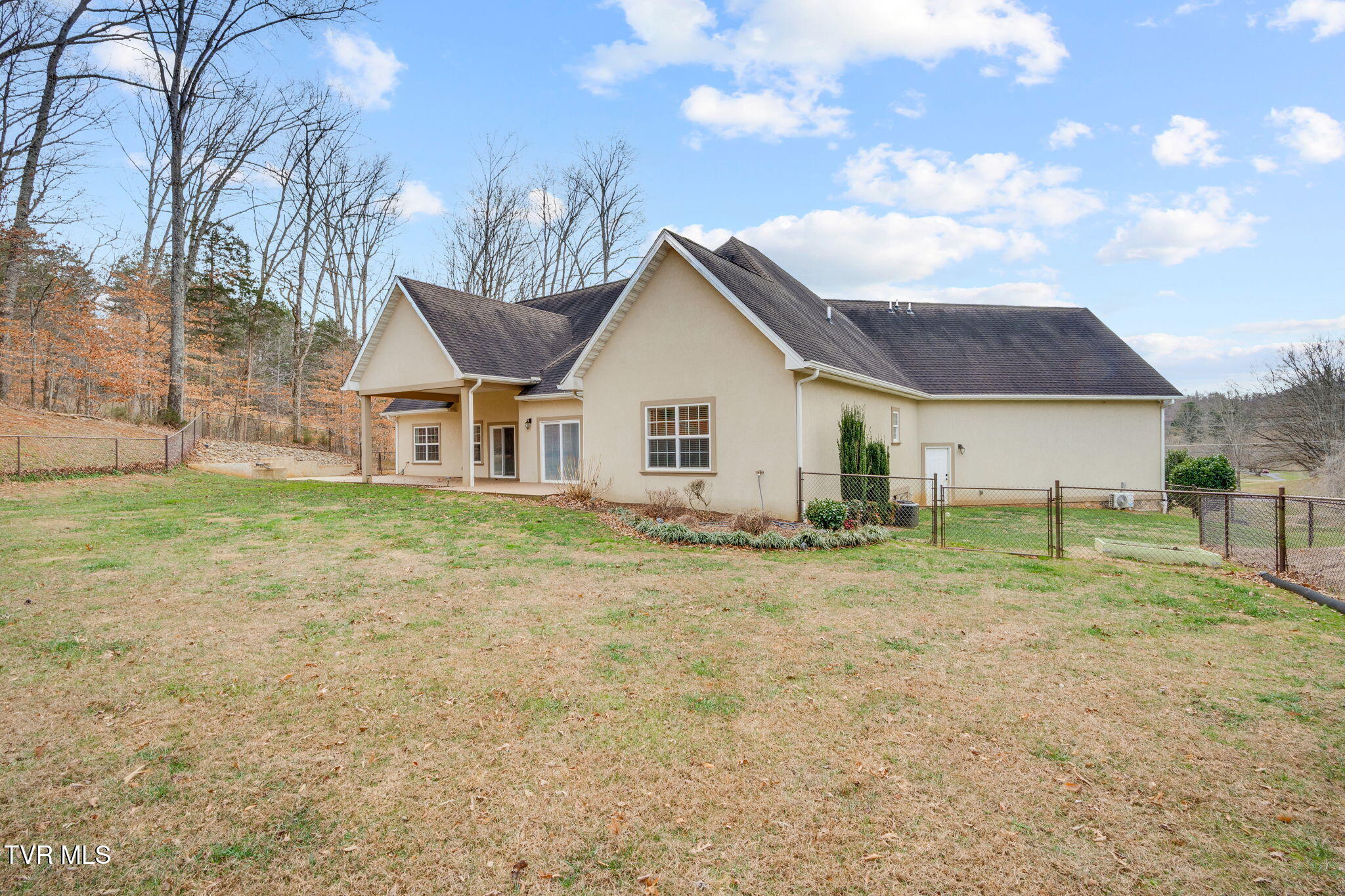 721 Powder Branch Road Elizabethton, TN 37643 - Photo 44 of 52 043