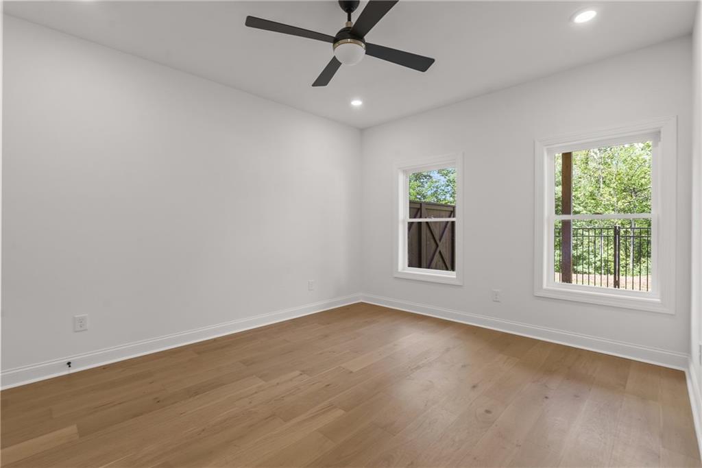 5693 Broad River View, Unit 443 Peachtree Corners, GA 30092 - Photo 18 of 37