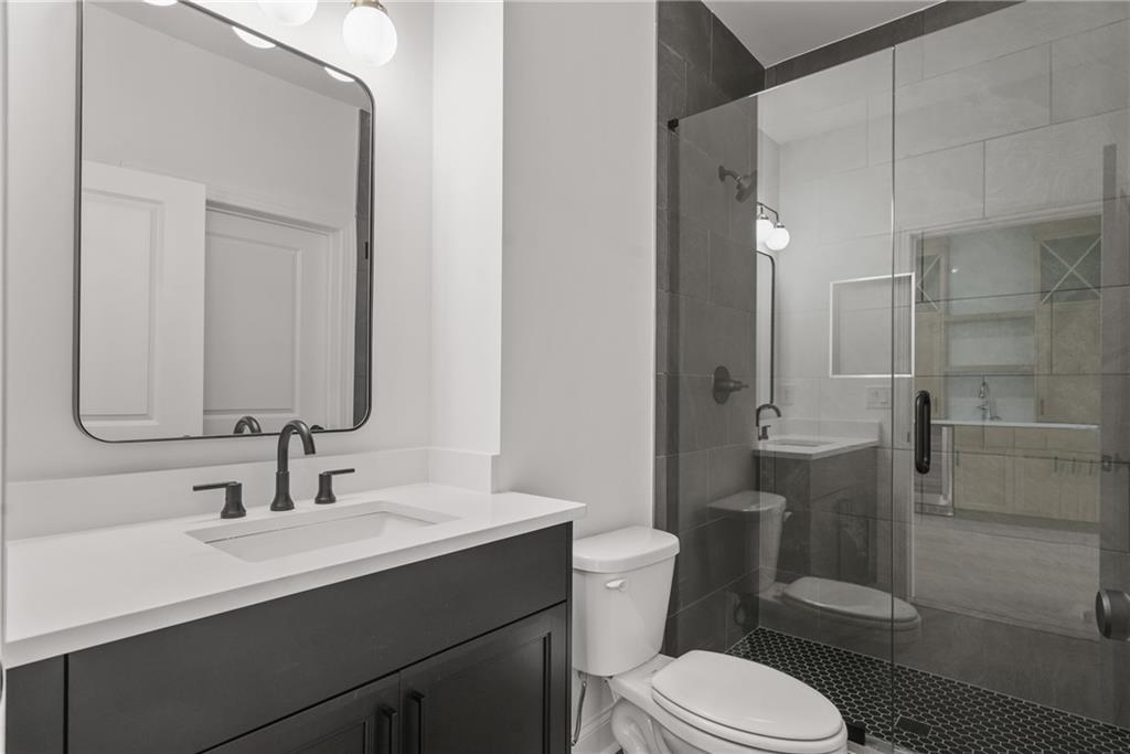 5693 Broad River View, Unit 443 Peachtree Corners, GA 30092 - Photo 19 of 37