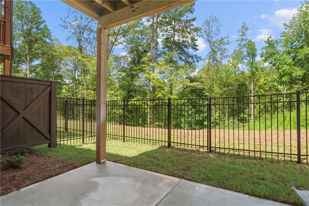 5693 Broad River View, Unit 443 Peachtree Corners, GA 30092 - Photo 7 of 37