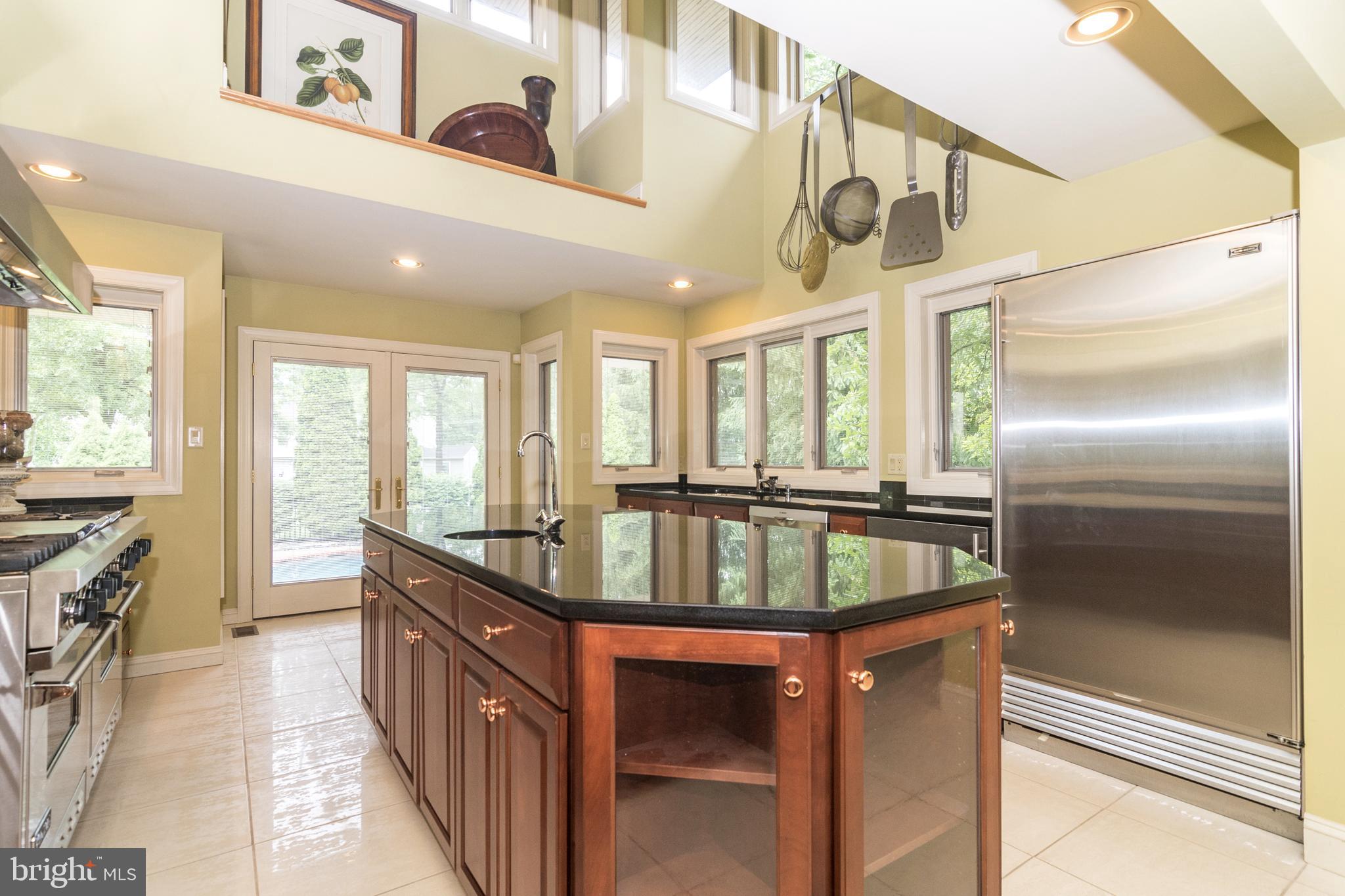 248 Hancock Road North Wales, PA 19454 - Photo 14 of 41 Gourmet Kitchen