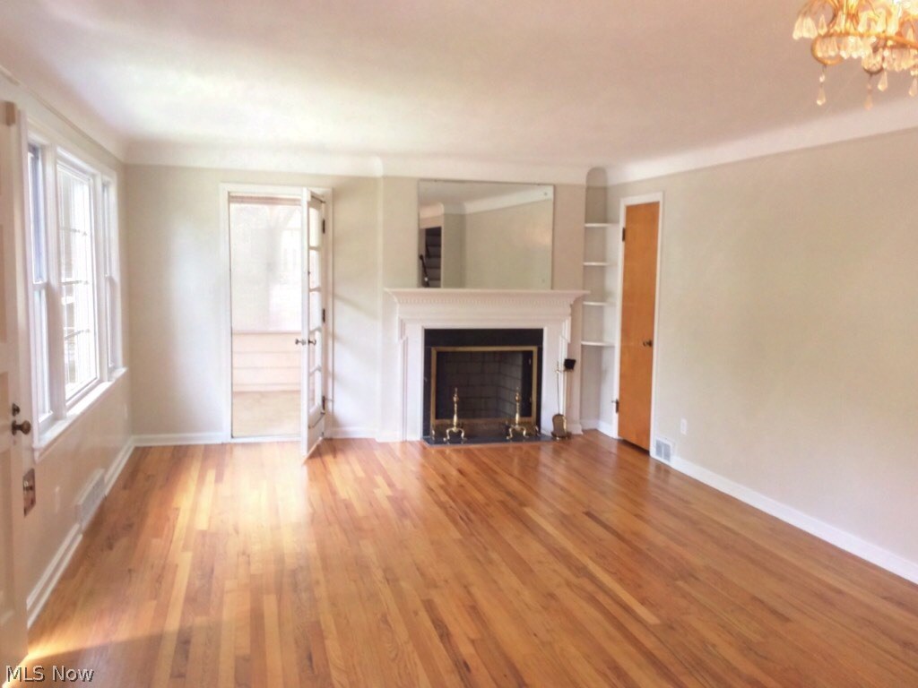 922 Englewood Road Cleveland Heights, OH 44121 - Photo 3 of 35