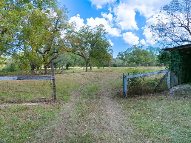 a view of a outdoor space