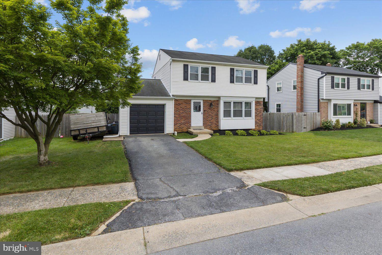 1636 Robert Road Lancaster, PA 17601 - Photo 3 of 34 Gallery Image 3