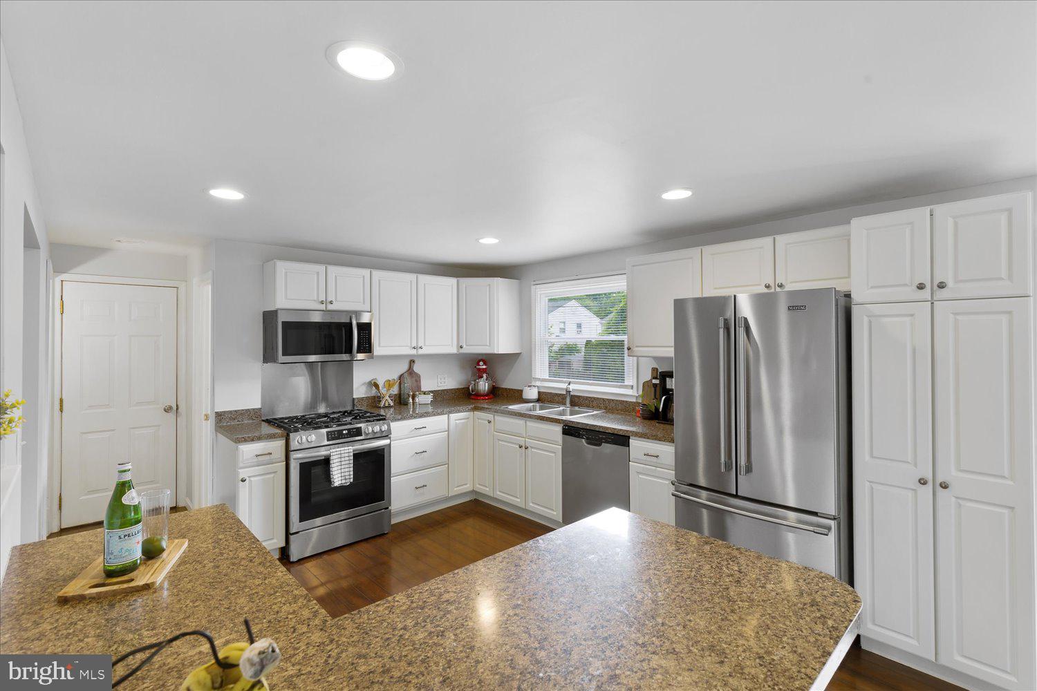 1636 Robert Road Lancaster, PA 17601 - Photo 10 of 34 Gallery Image 10