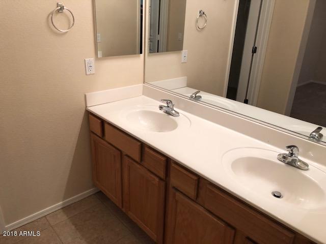 1416 East Joseph Way Gilbert, AZ 85295 - Photo 14 of 15 Bath
