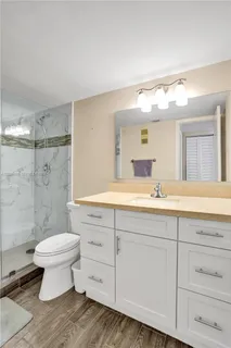 $240,000 | 901 Colony Point Circle, Unit 501, Pembroke Pines, FL 33026