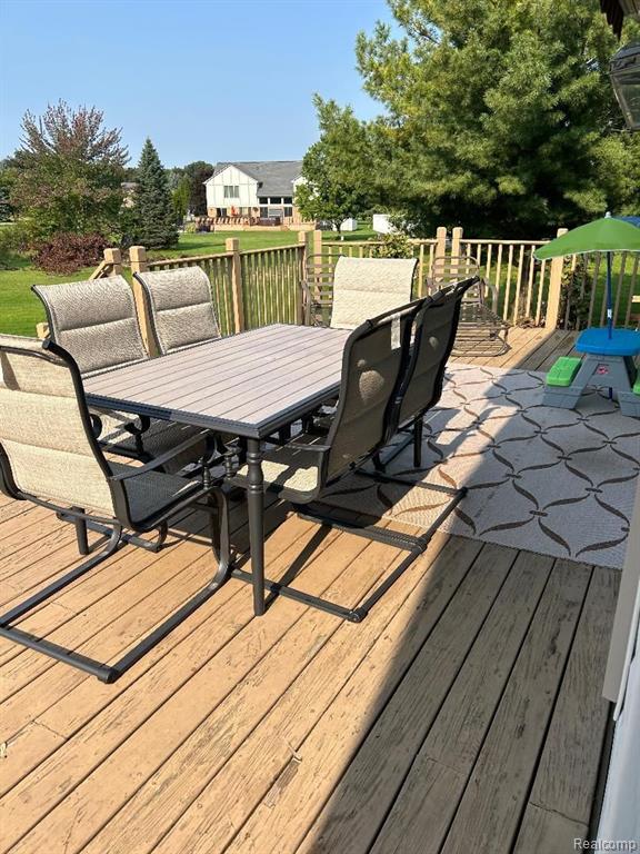 1893 Park Ridge Court Howell, MI 48843 - Photo 31 of 33
