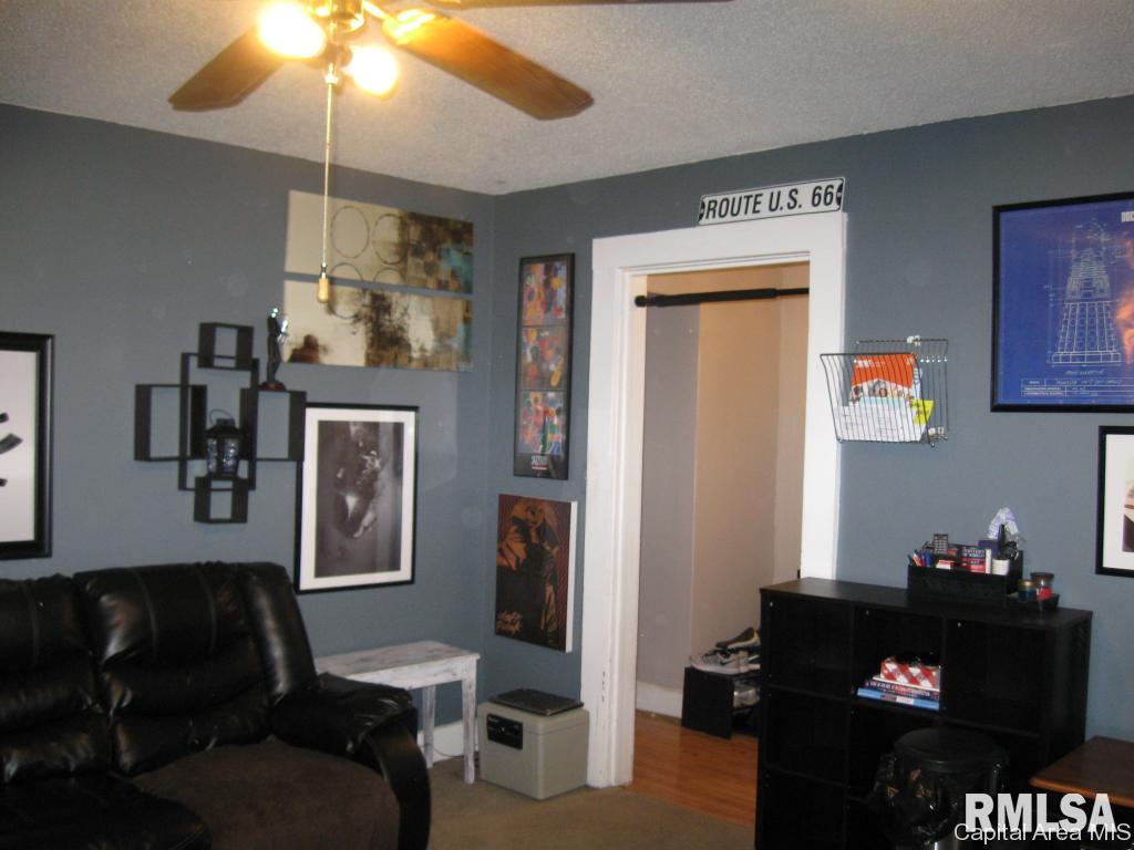 836 South 3rd Street Springfield, IL 62703 - Photo 3 of 17