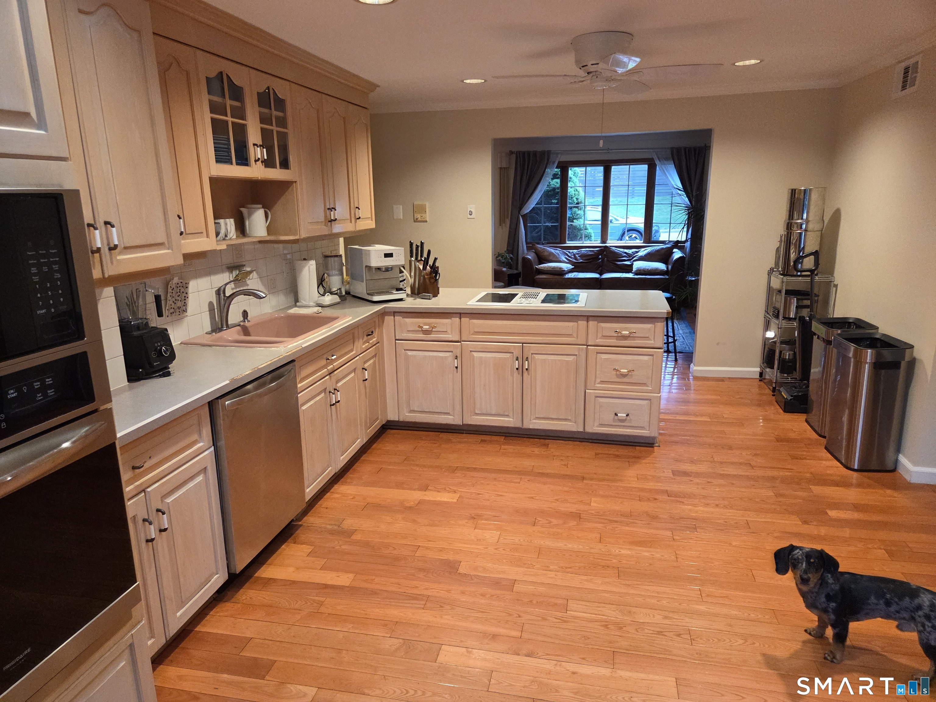 156 Fieldcrest Road Fairfield, CT 06825 - Photo 14 of 26