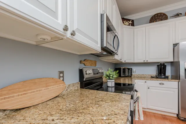 $930,000 | 108 West 2nd Street, Folly Beach, SC 29439